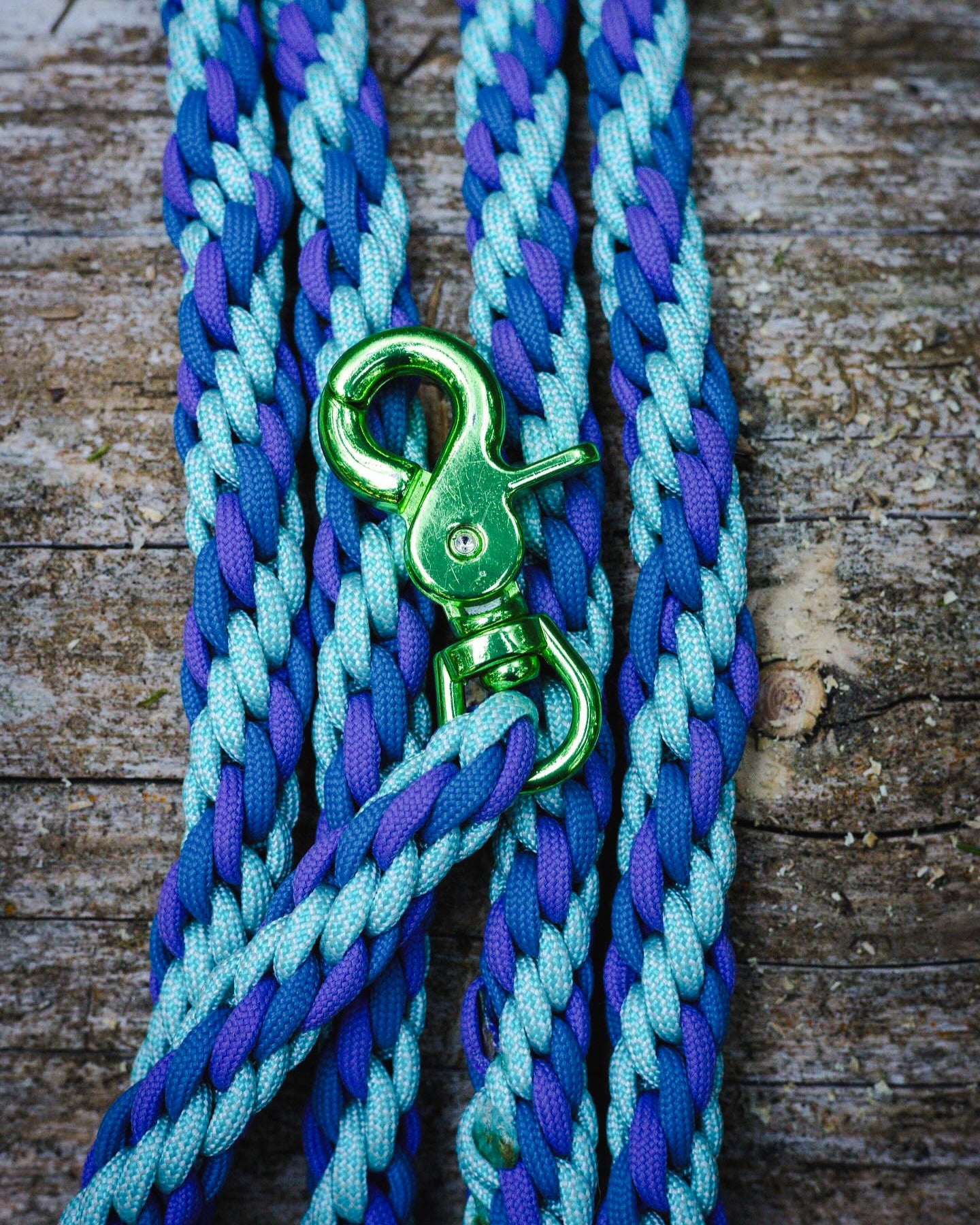 Leiebånd av paracord 2 meter